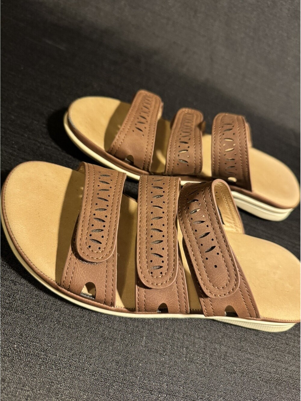 Taryn Rose Taylor Women’s 8.5 Brown Comfort Slide Sandals Adjustable Straps